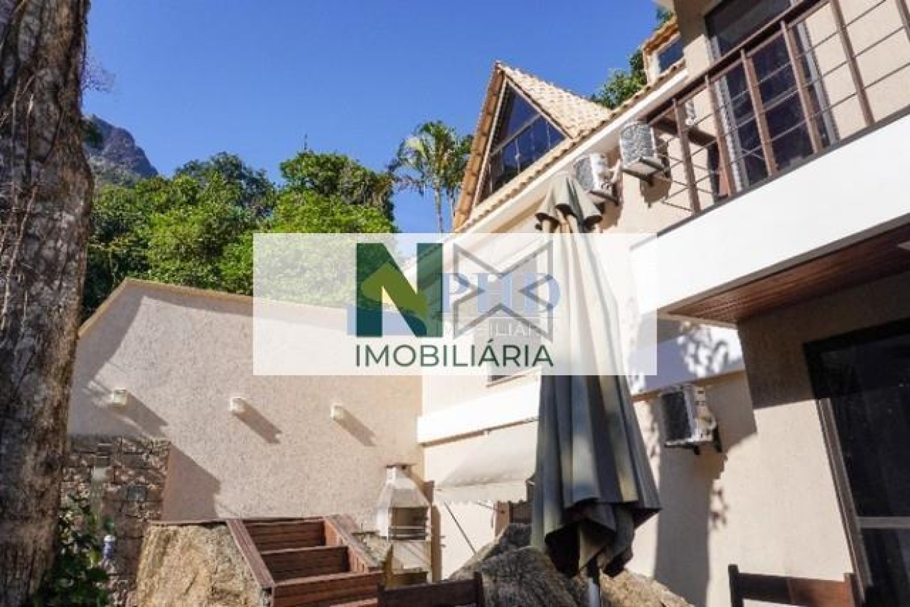Casa 4 Quartos 190m² 