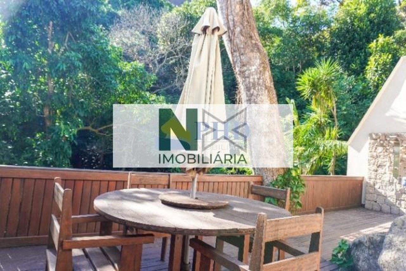 Casa 4 Quartos 190m² 
