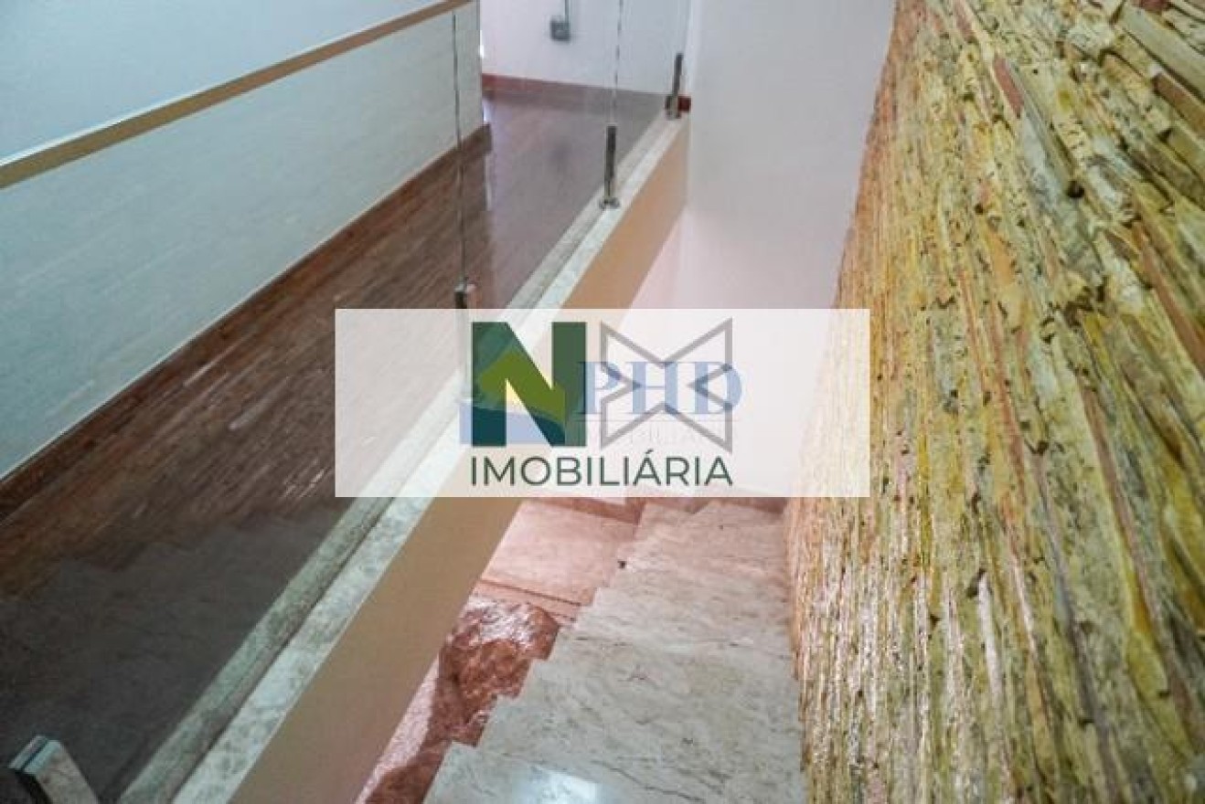 Casa 4 Quartos 190m² 