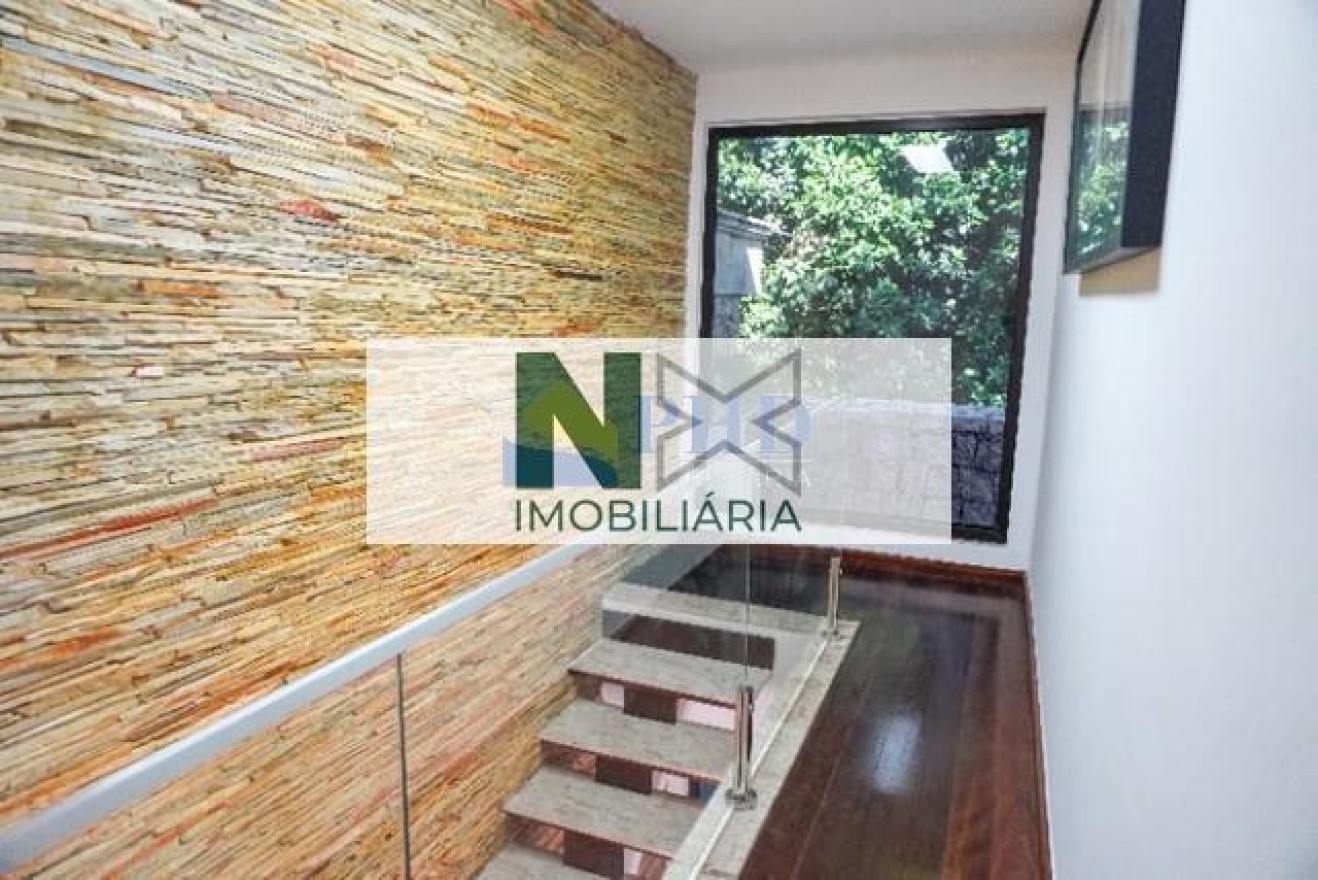 Casa 4 Quartos 190m² 