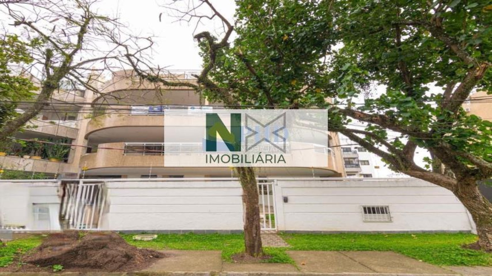 Apartamento 3 Quartos 93m² 