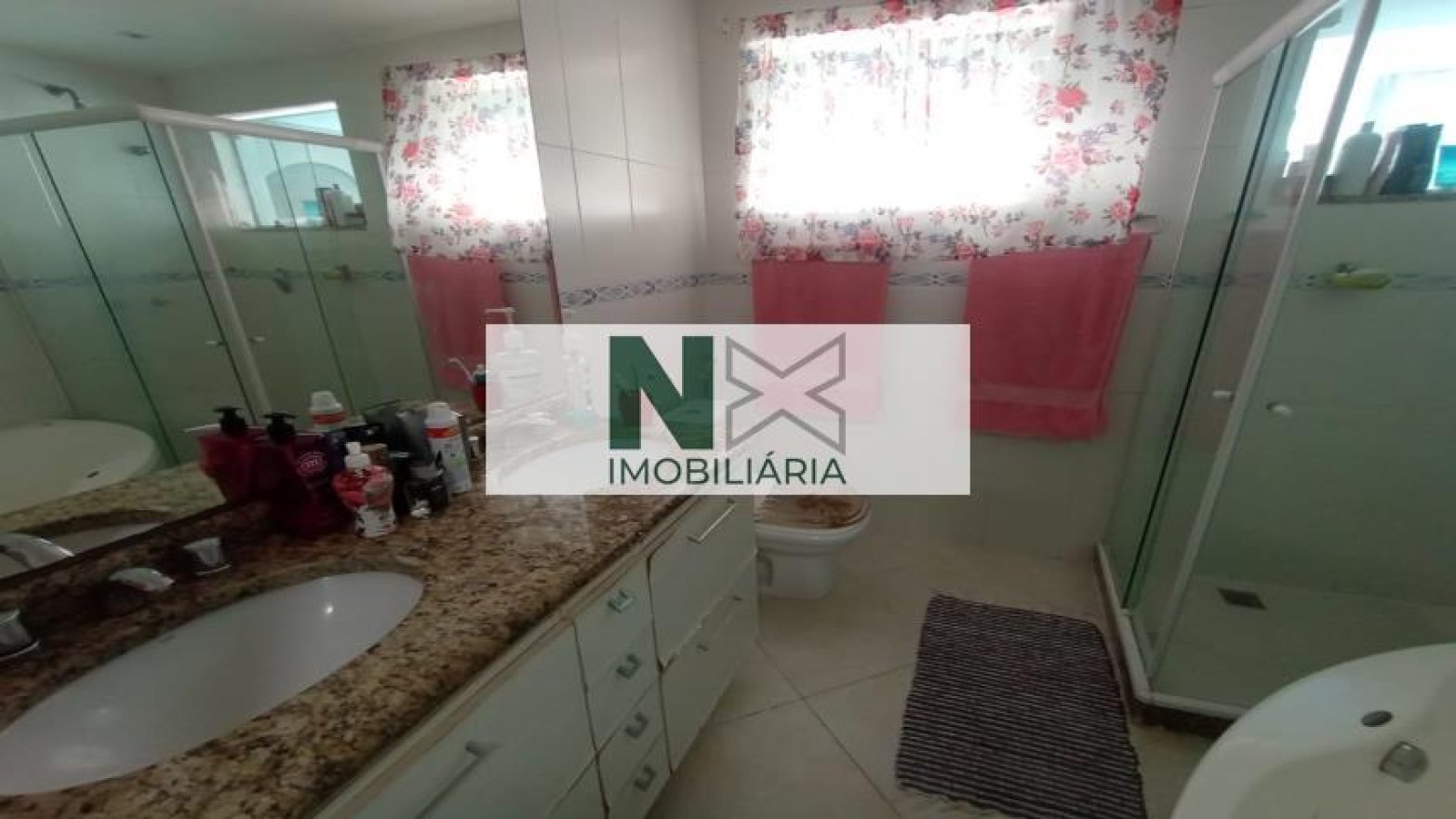 Casa 5 Quartos 300m² 