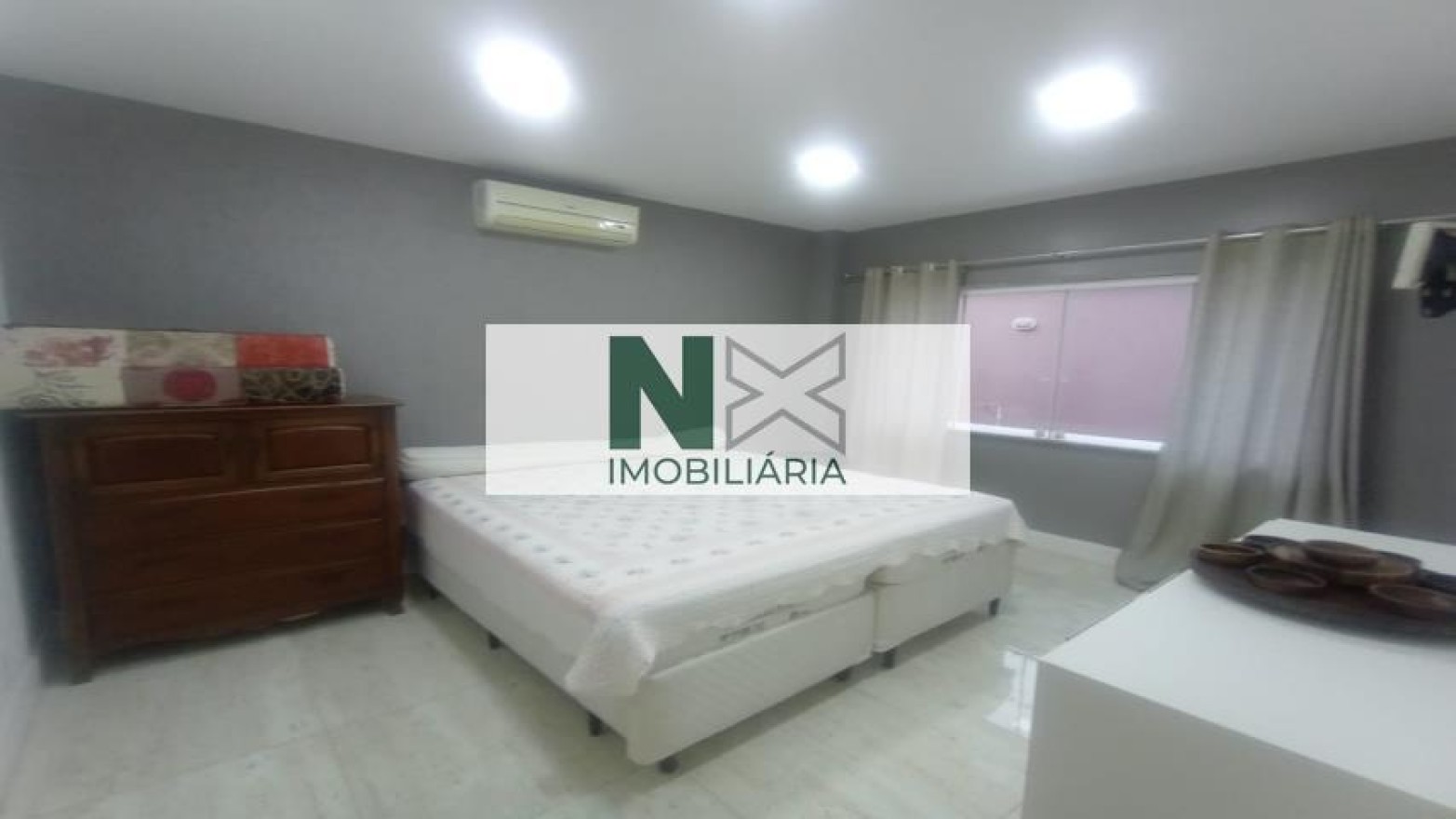Casa 5 Quartos 350m² Casa 5 Quartos 350m²