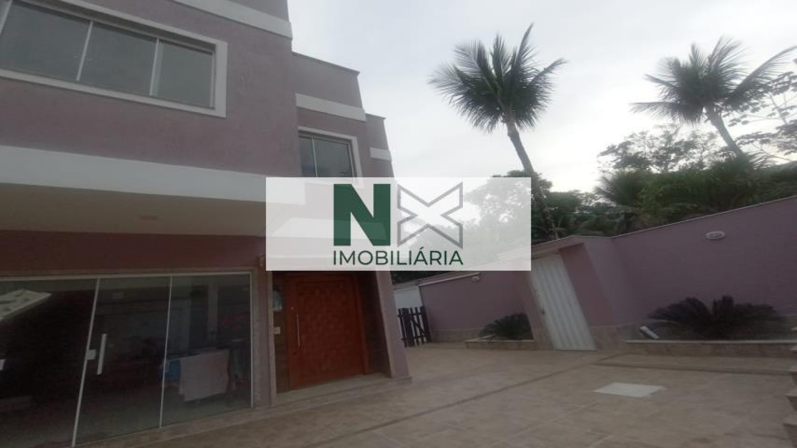 Casa 5 Quartos 350m² Casa 5 Quartos 350m²