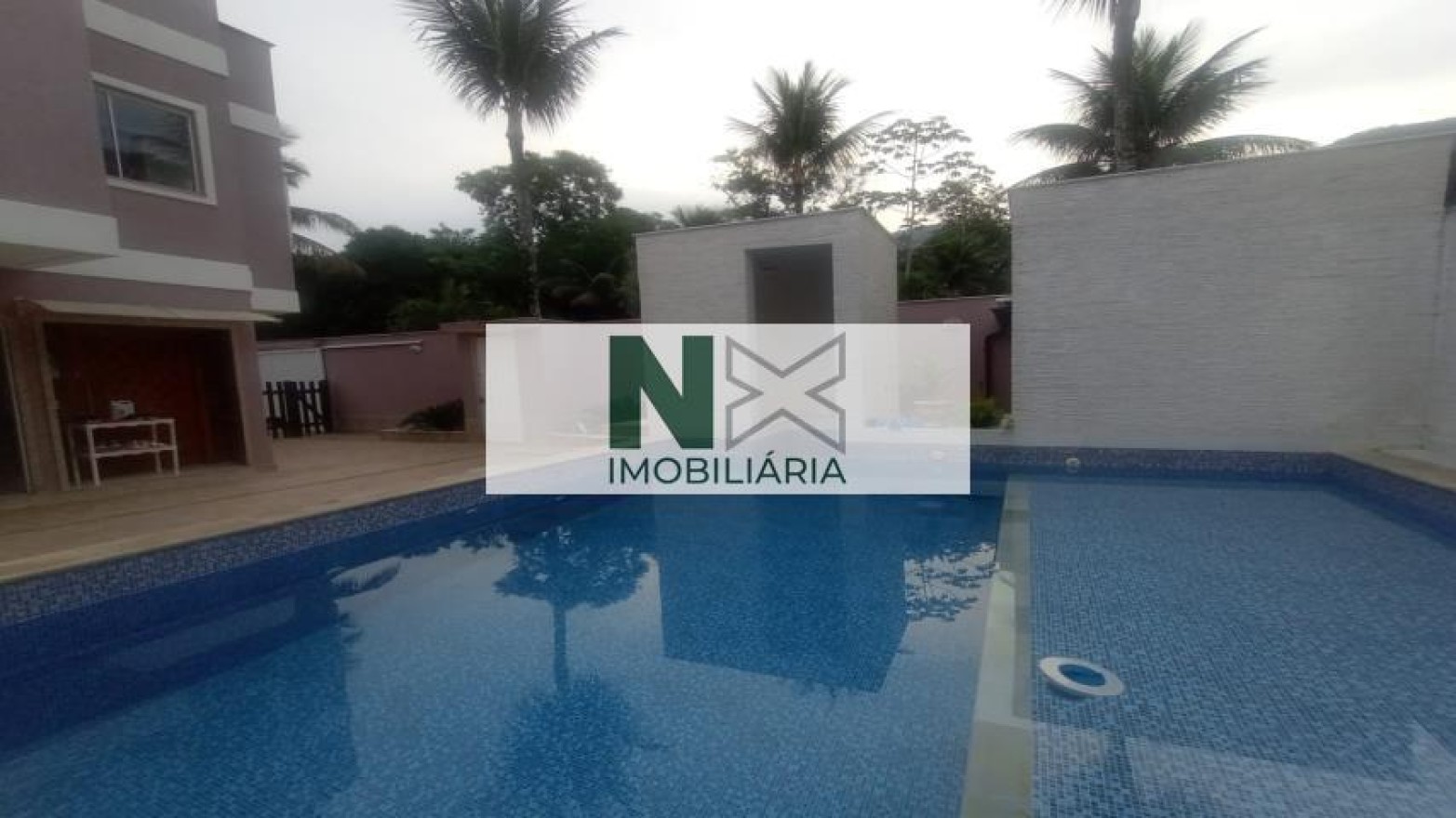 Casa 5 Quartos 350m² Casa 5 Quartos 350m²