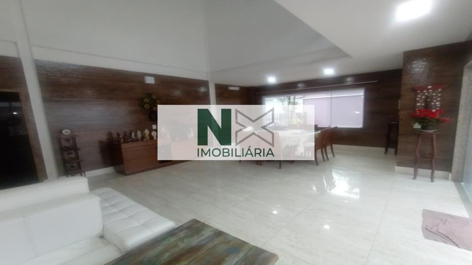 Casa 5 Quartos 350m² Casa 5 Quartos 350m²