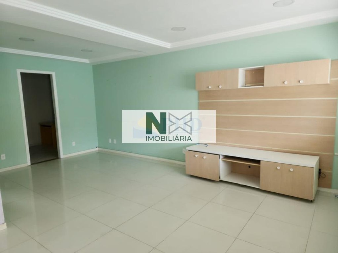 CASA 3 Quartos 220m² 