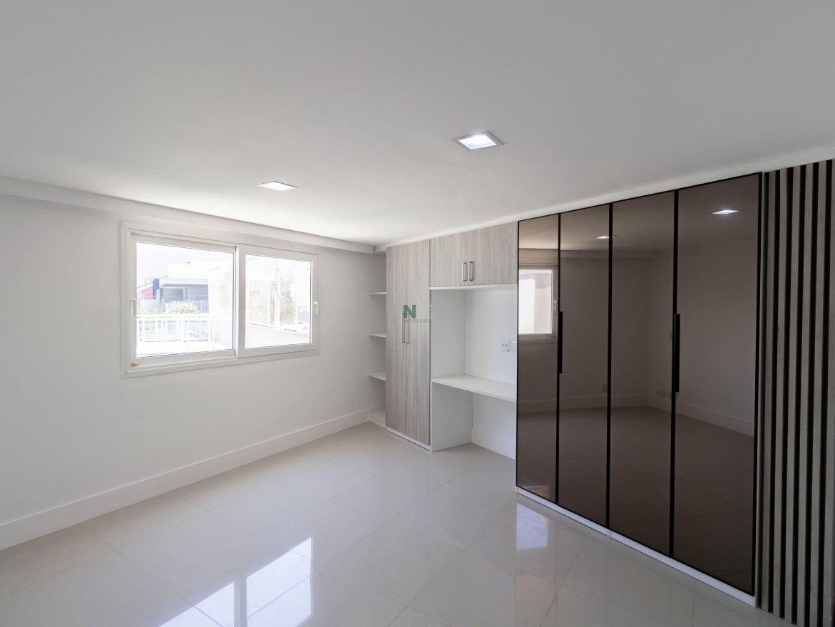 Casa 6 Quartos 700m² Casa 6 Quartos 700m²