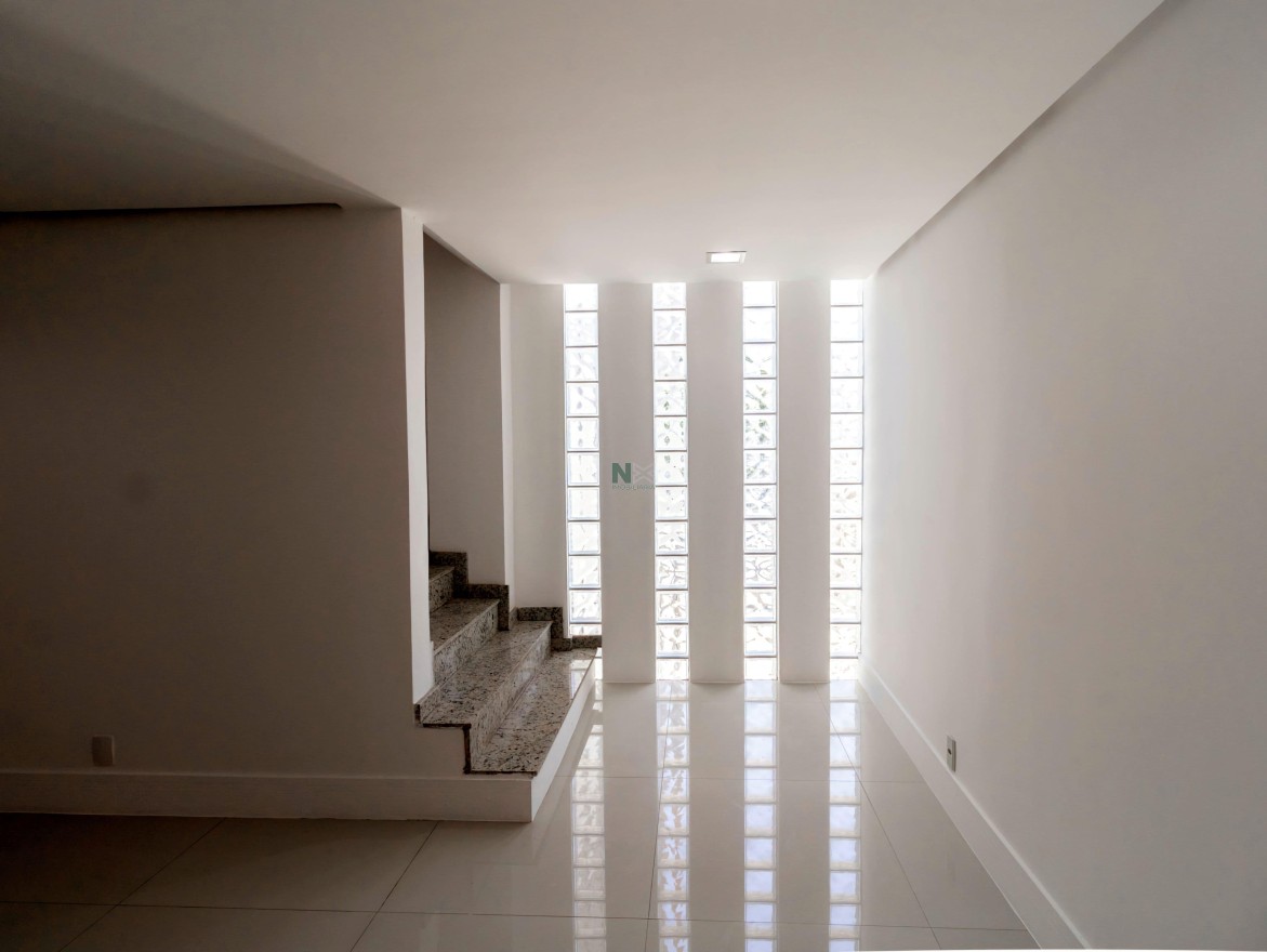 Casa 6 Quartos 700m² Casa 6 Quartos 700m²