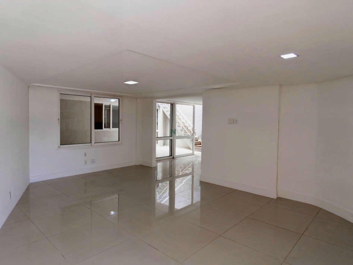 Casa 6 Quartos 700m² Casa 6 Quartos 700m²