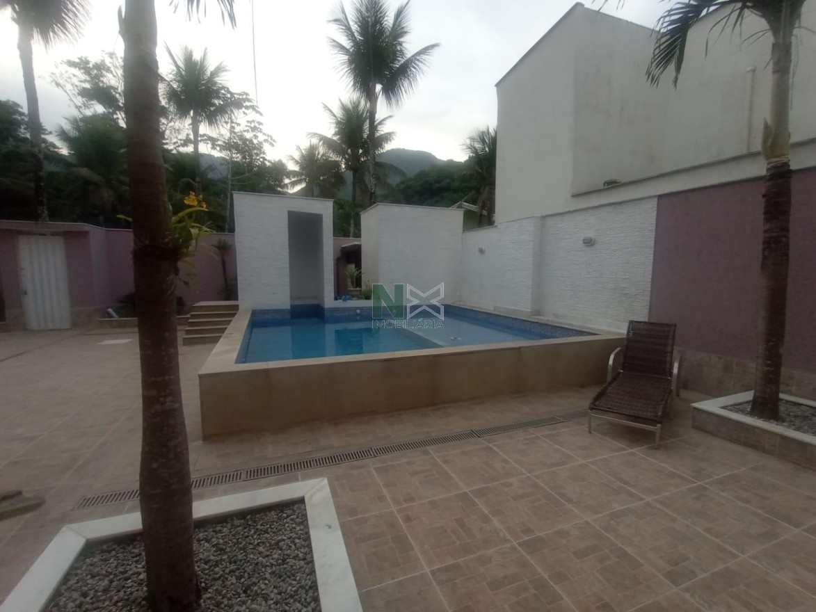 Casa 5 Quartos 350m² 