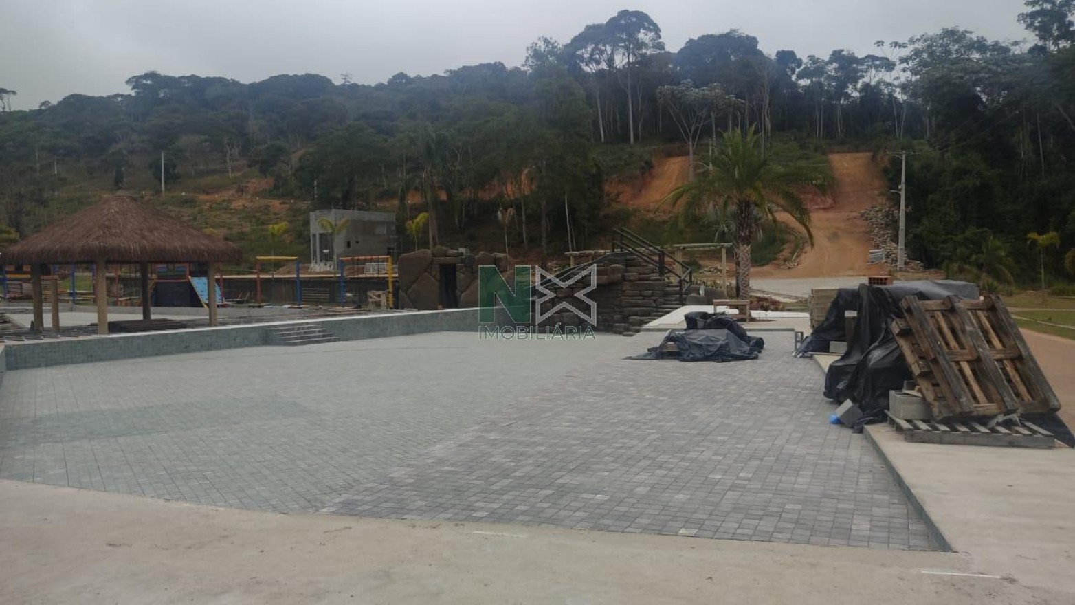 Terreno  1233m² 