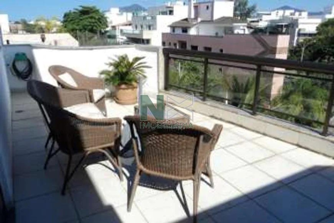 Cobertura Duplex 3 Quartos 400m² Cobertura Duplex 3 Quartos 400m²