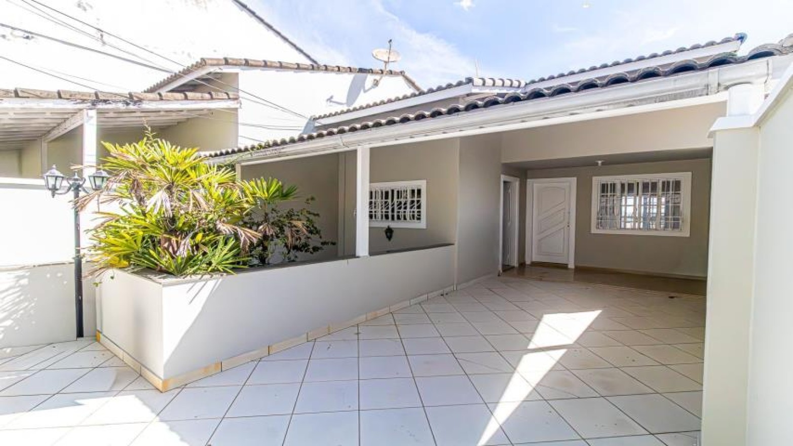 Casa 3 Quartos 241m² Casa 3 Quartos 241m²