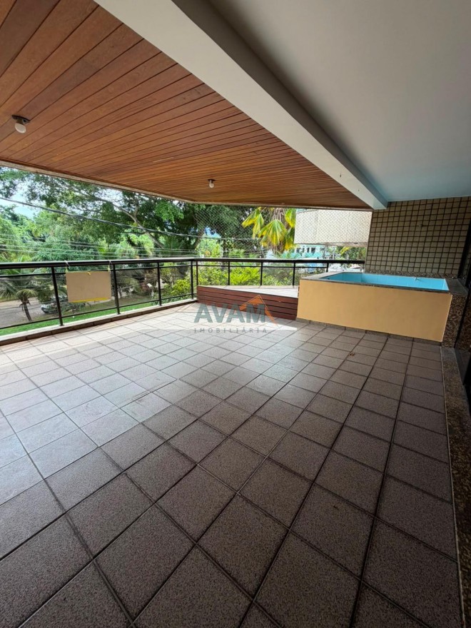Apartamento 4 Quartos 200m² 