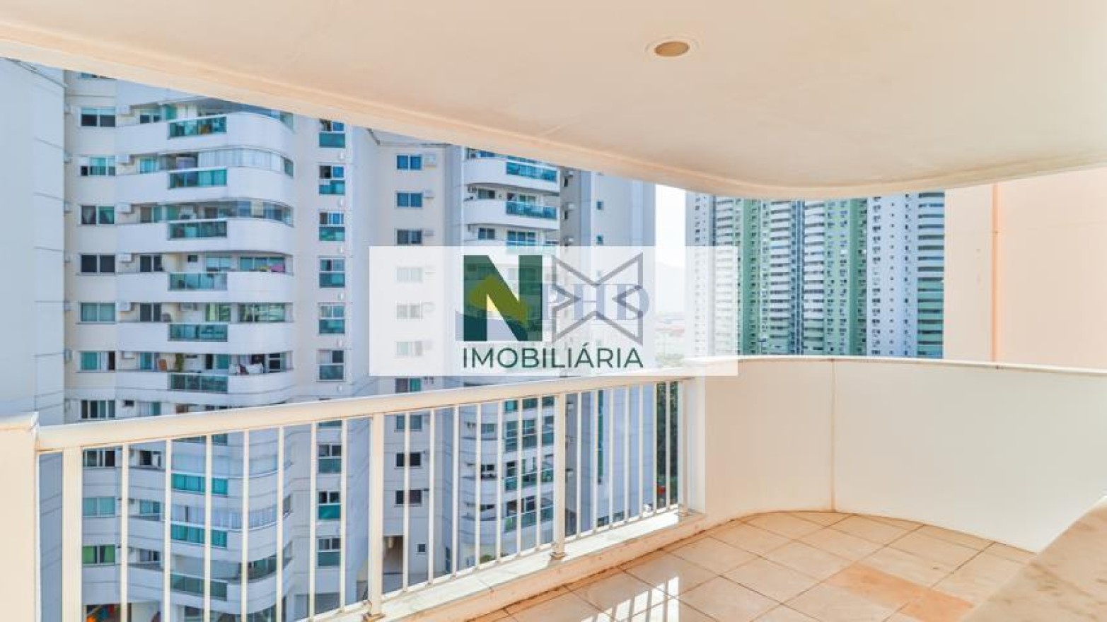 Apartamento 3 Quartos 83m² 
