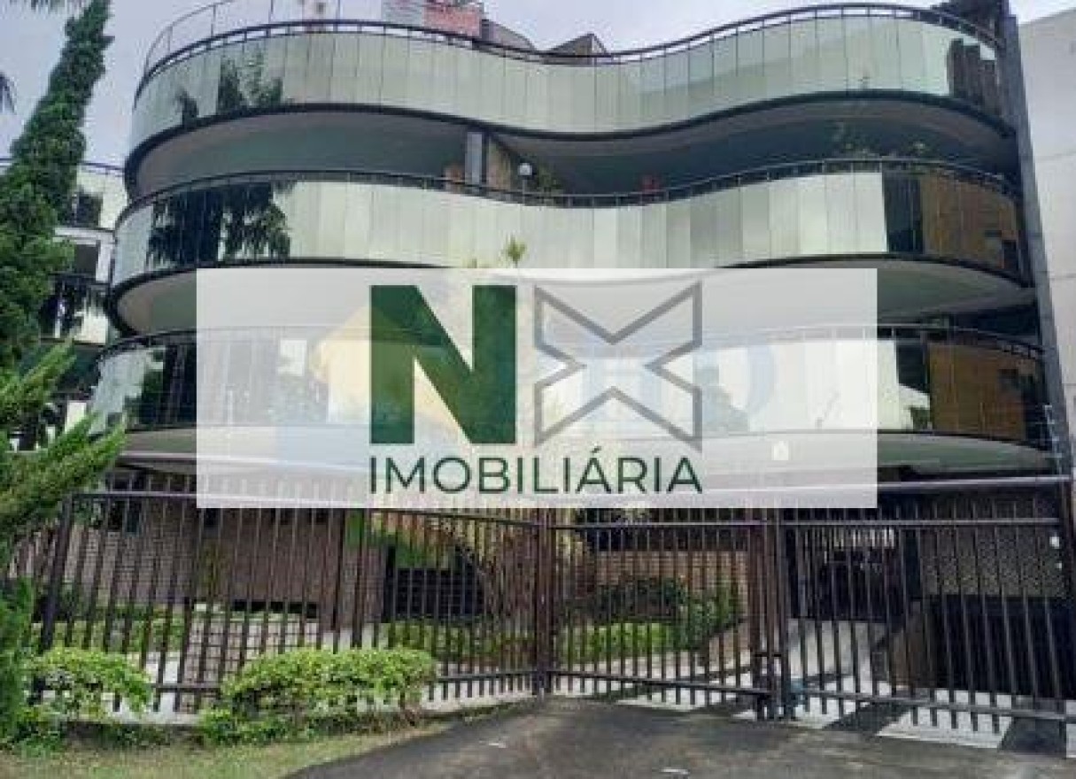Cobertura 3 Quartos 220m² 
