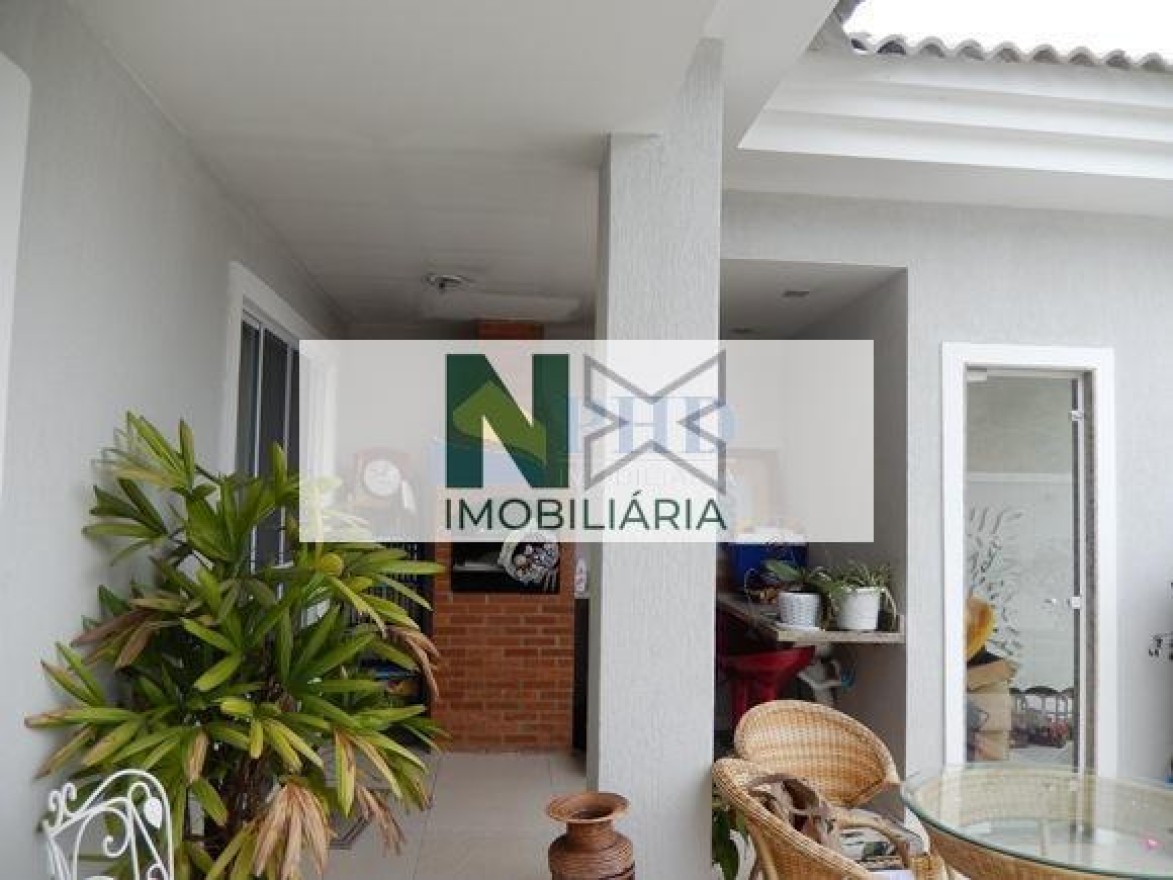Casa 4 Quartos 270m² 