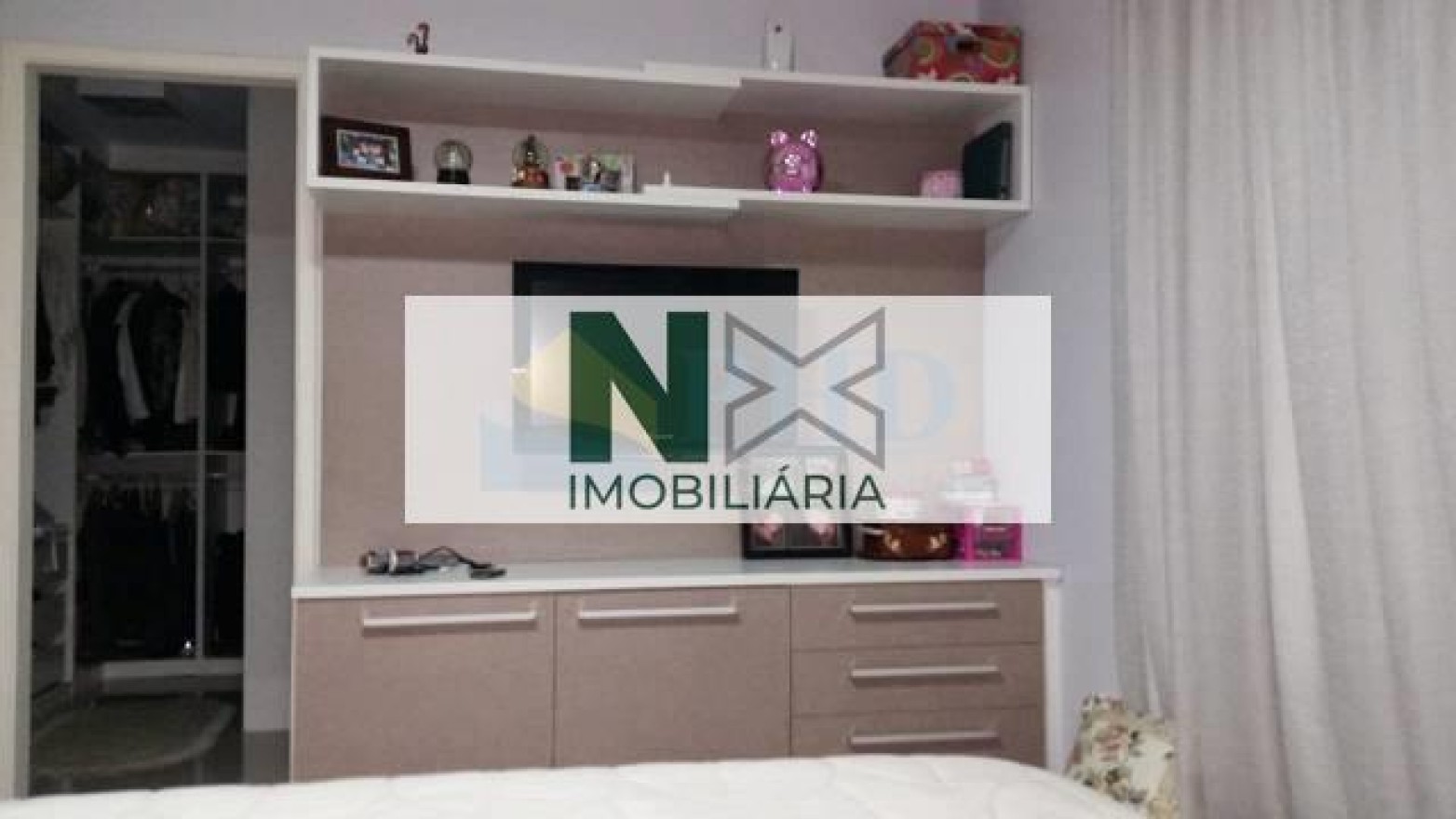 Casa 4 Quartos 270m² 