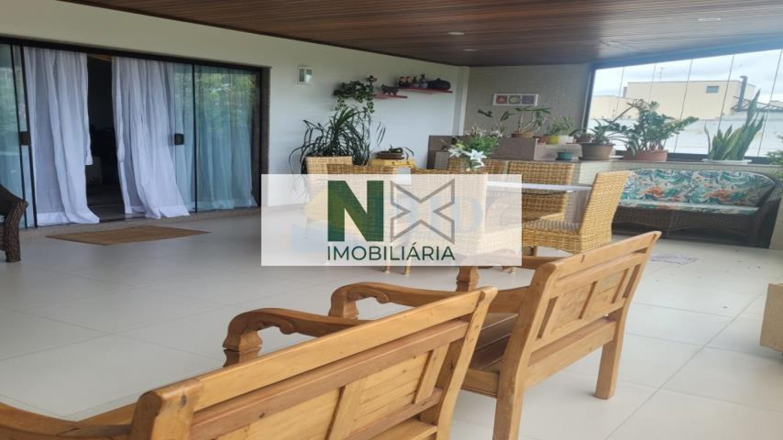 Apartamento 4 Quartos 217m² Apartamento 4 Quartos 217m²