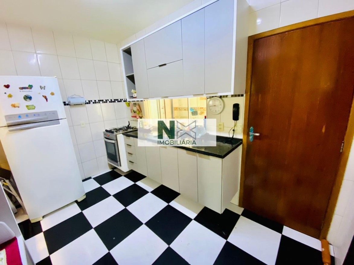 Casa 4 Quartos 300m² 