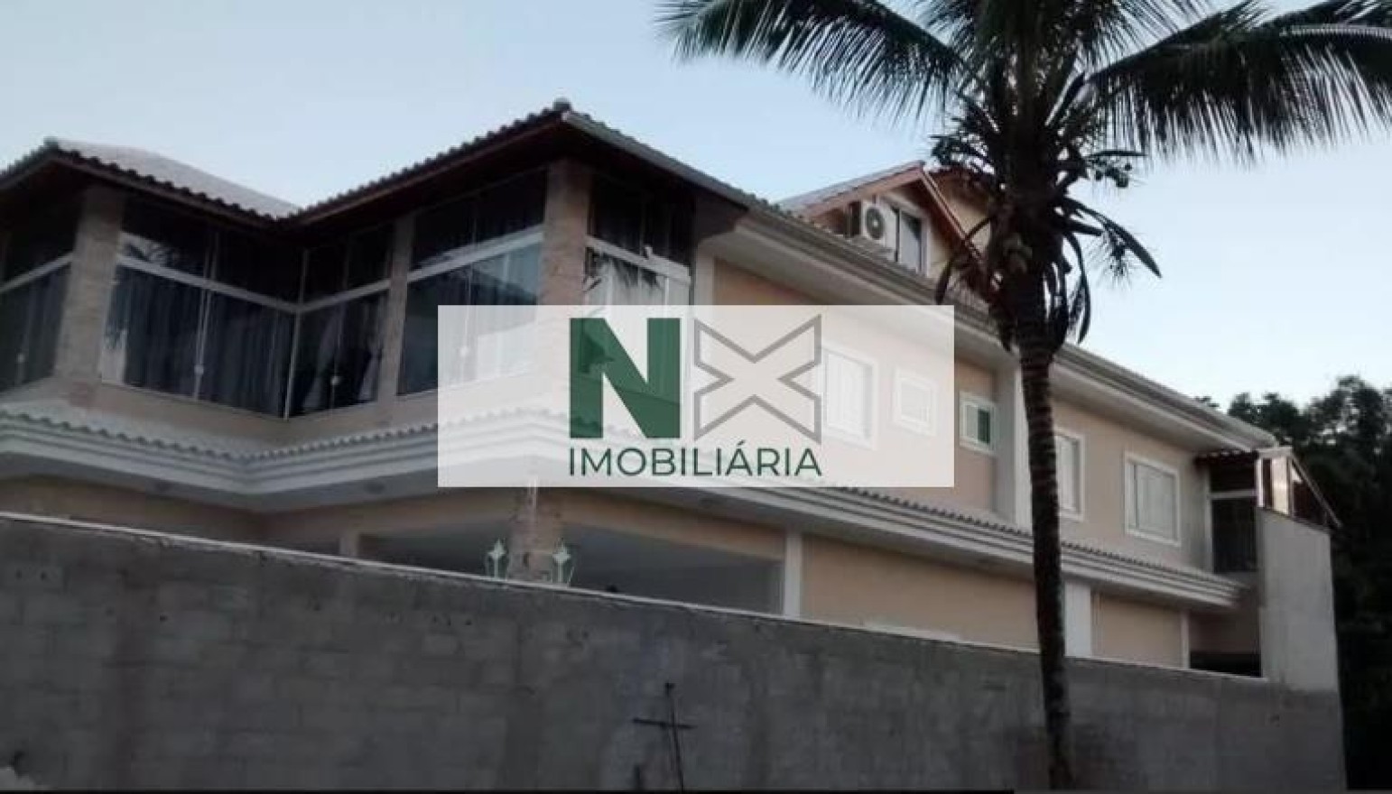 Casa 4 Quartos 390m² Casa 4 Quartos 390m²