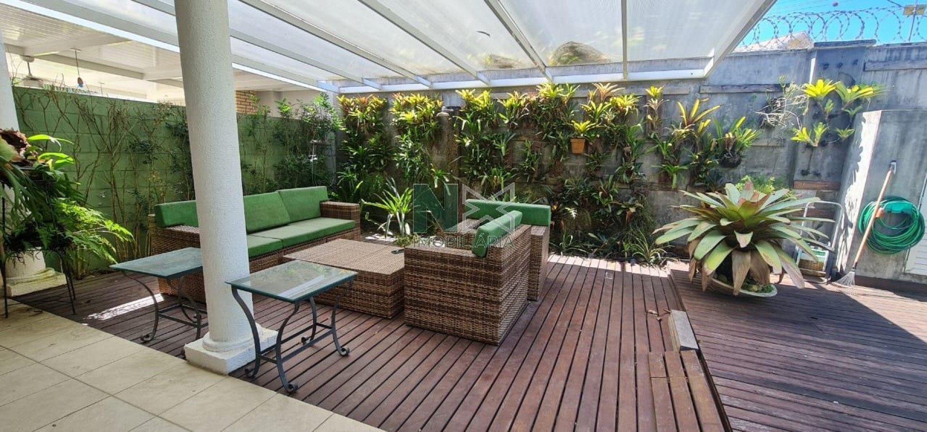 Casa 4 Quartos 213m² Casa 4 Quartos 213m²