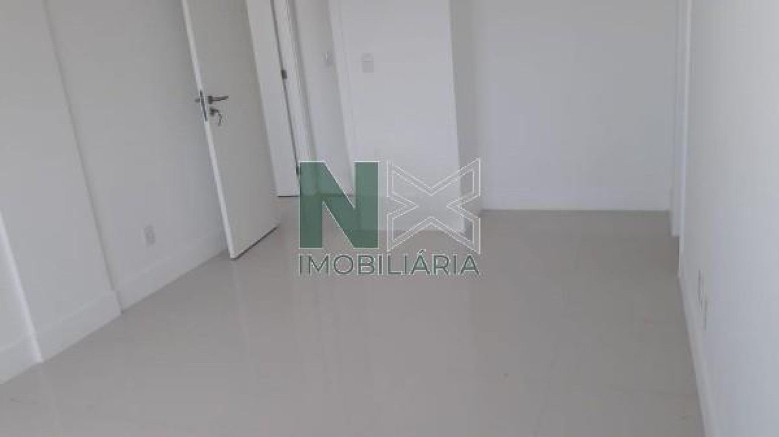 Cobertura 3 Quartos 180m² Cobertura 3 Quartos 180m²