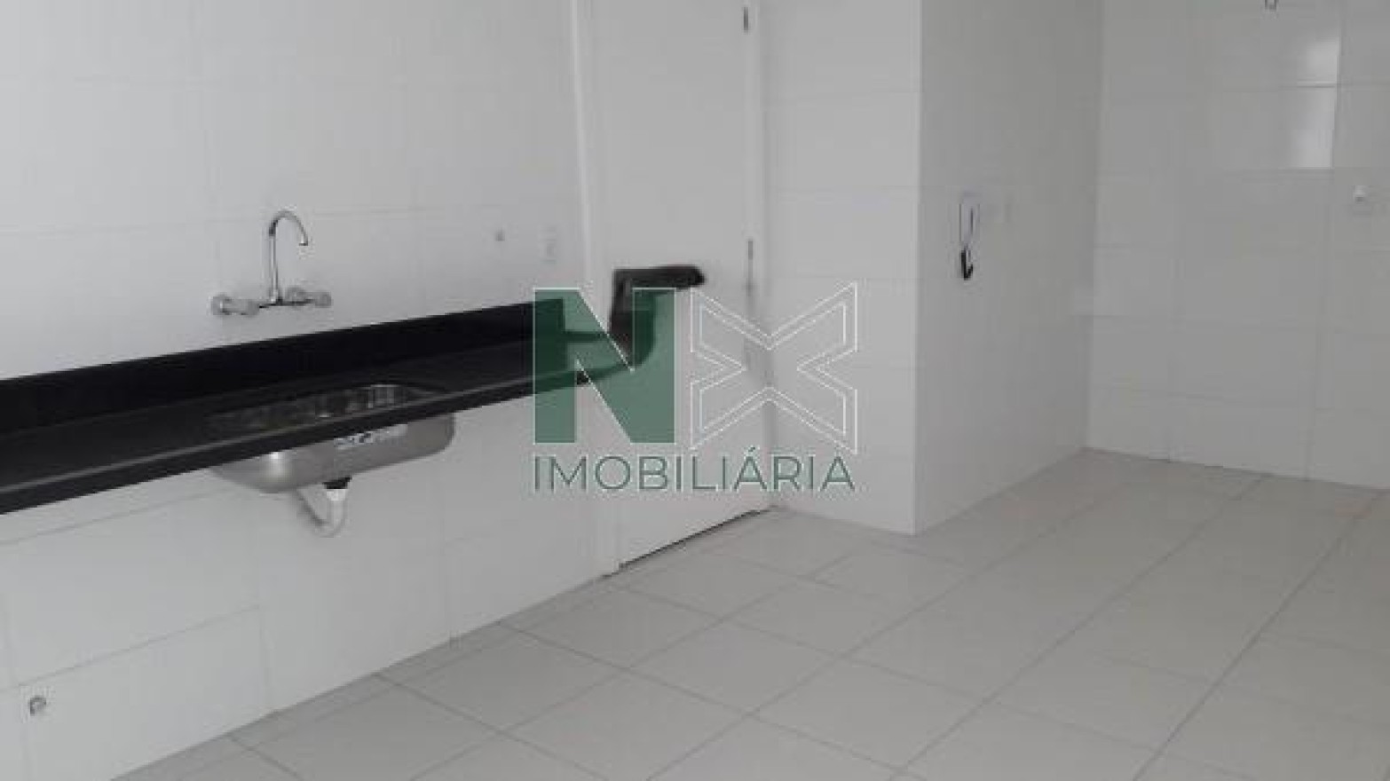 Cobertura 3 Quartos 180m² Cobertura 3 Quartos 180m²