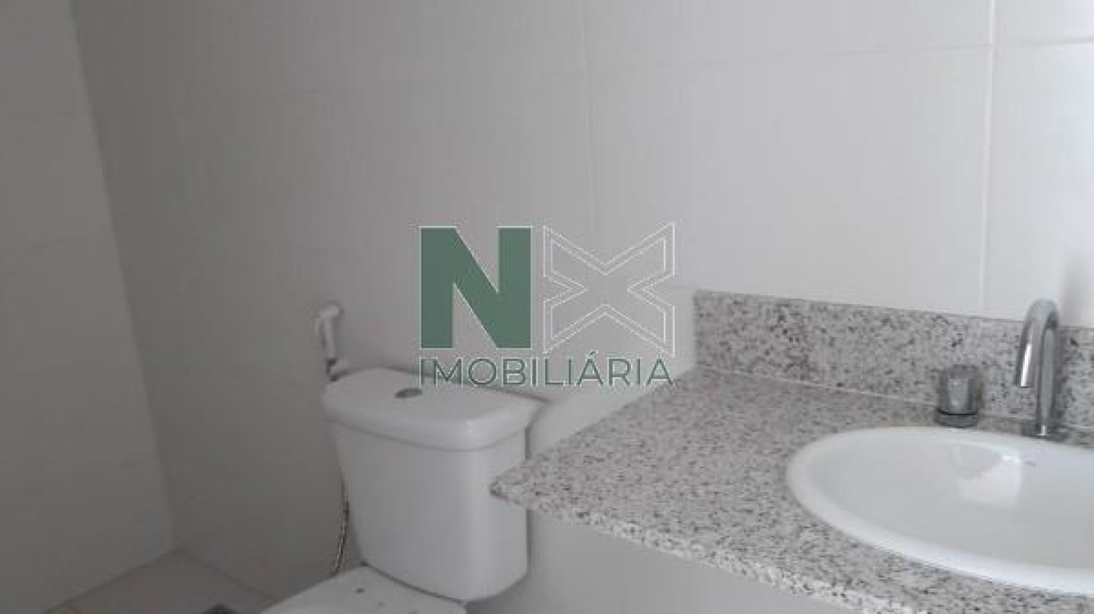 Cobertura 3 Quartos 180m² Cobertura 3 Quartos 180m²
