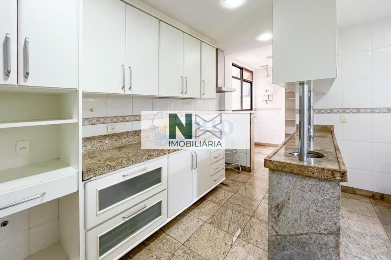 Apartamento 4 Quartos 200m² Apartamento 4 Quartos 200m²