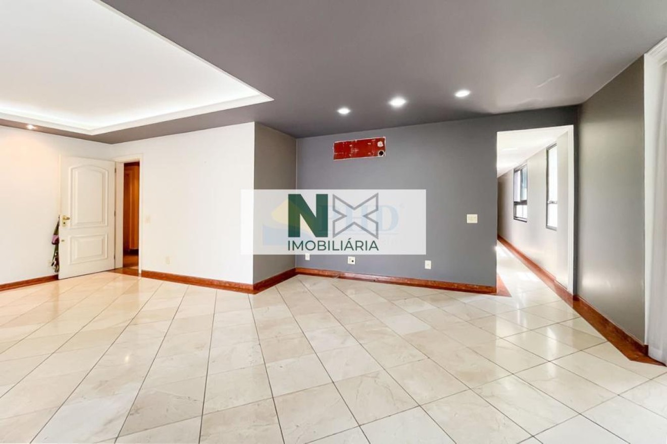 Apartamento 4 Quartos 200m² Apartamento 4 Quartos 200m²