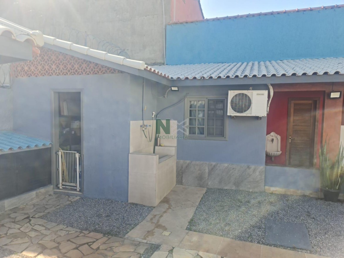 Casa 4 Quartos 600m² Casa 4 Quartos 600m²