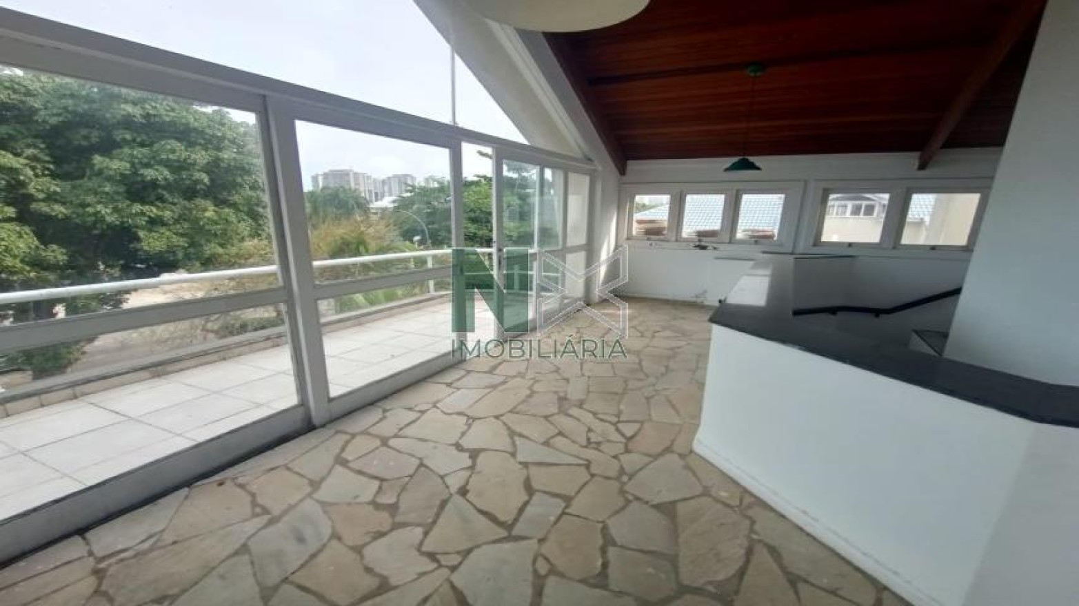 Casa 4 Quartos 600m² Casa 4 Quartos 600m²