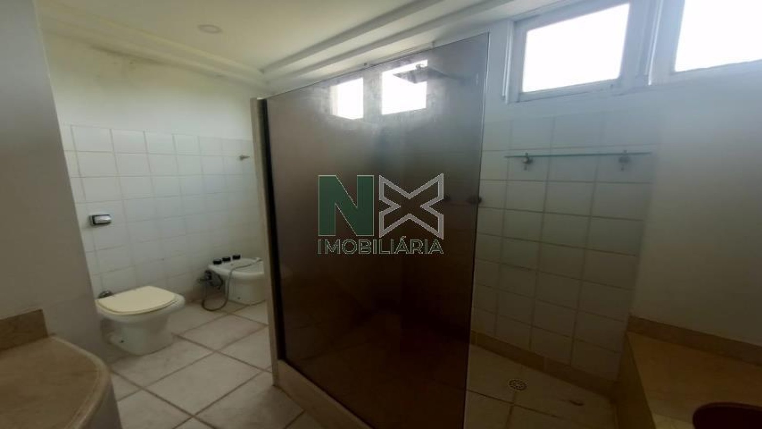 Casa 4 Quartos 600m² Casa 4 Quartos 600m²