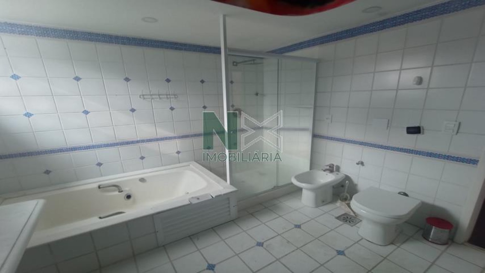 Casa 4 Quartos 600m² Casa 4 Quartos 600m²