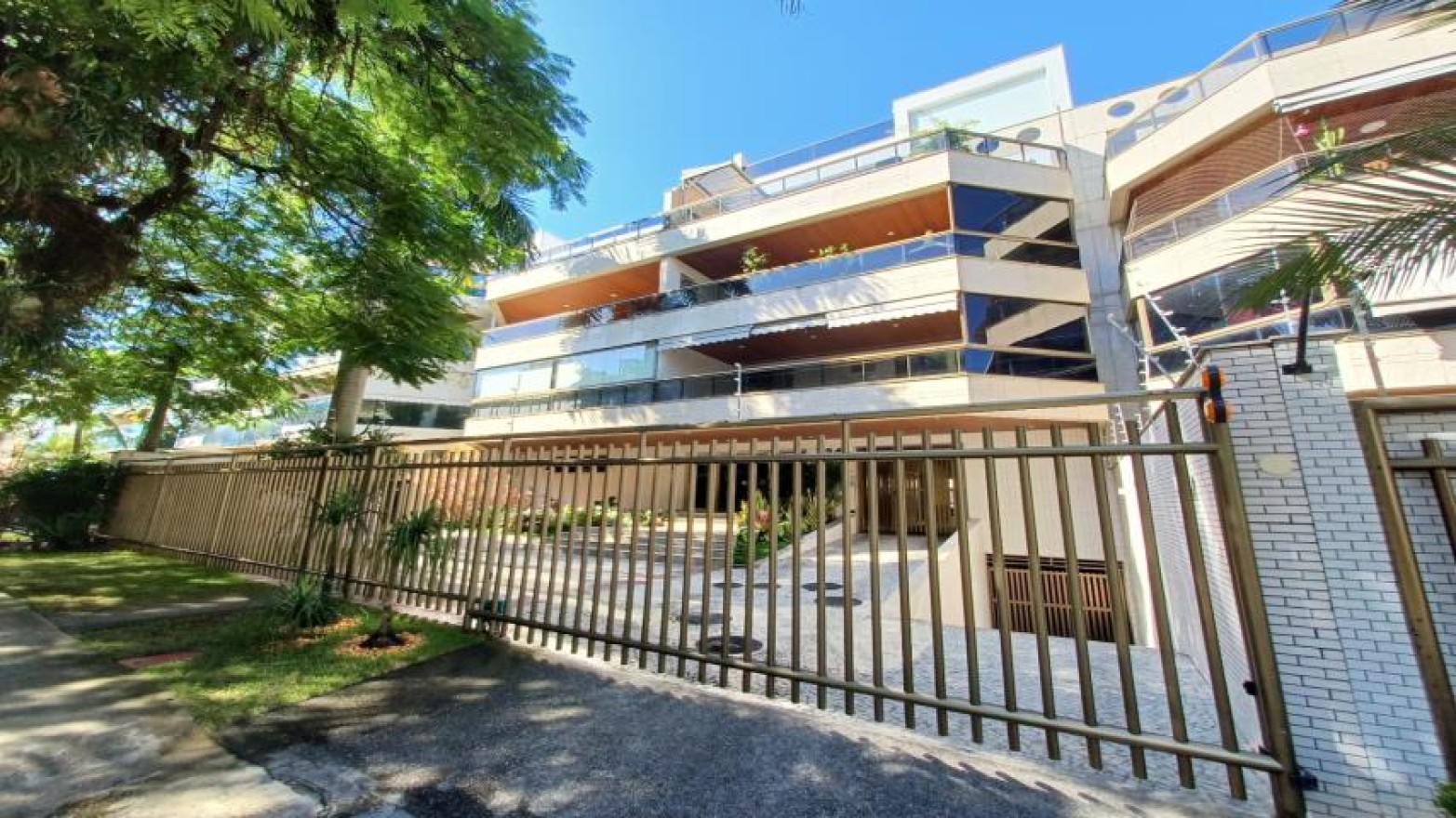 Apartamento 3 Quartos 115m² Apartamento 3 Quartos 115m²
