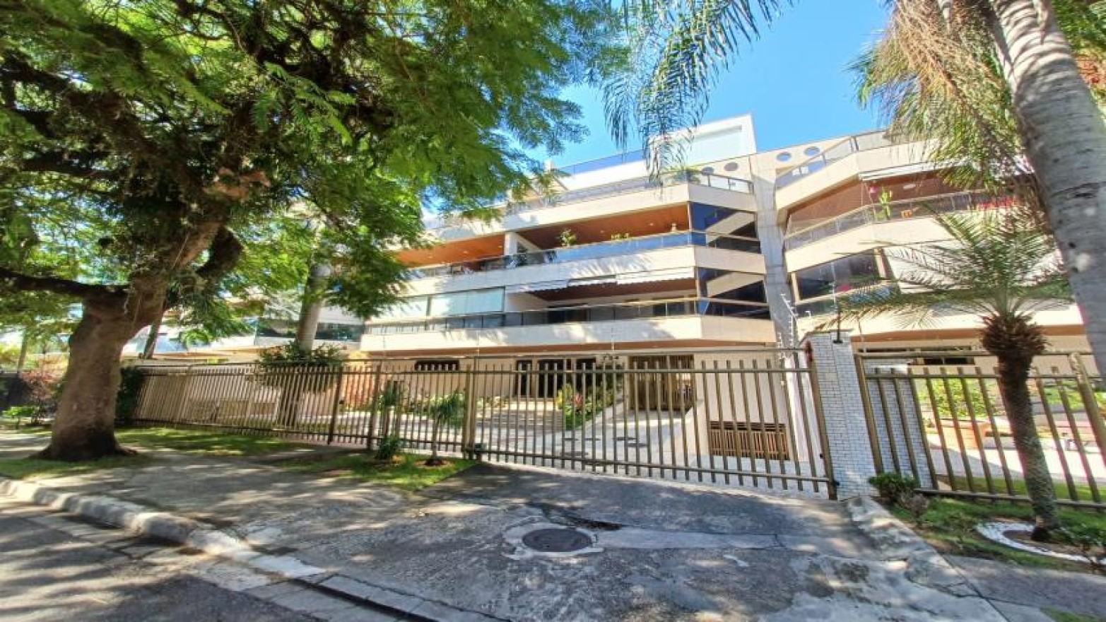 Apartamento 3 Quartos 115m² Apartamento 3 Quartos 115m²