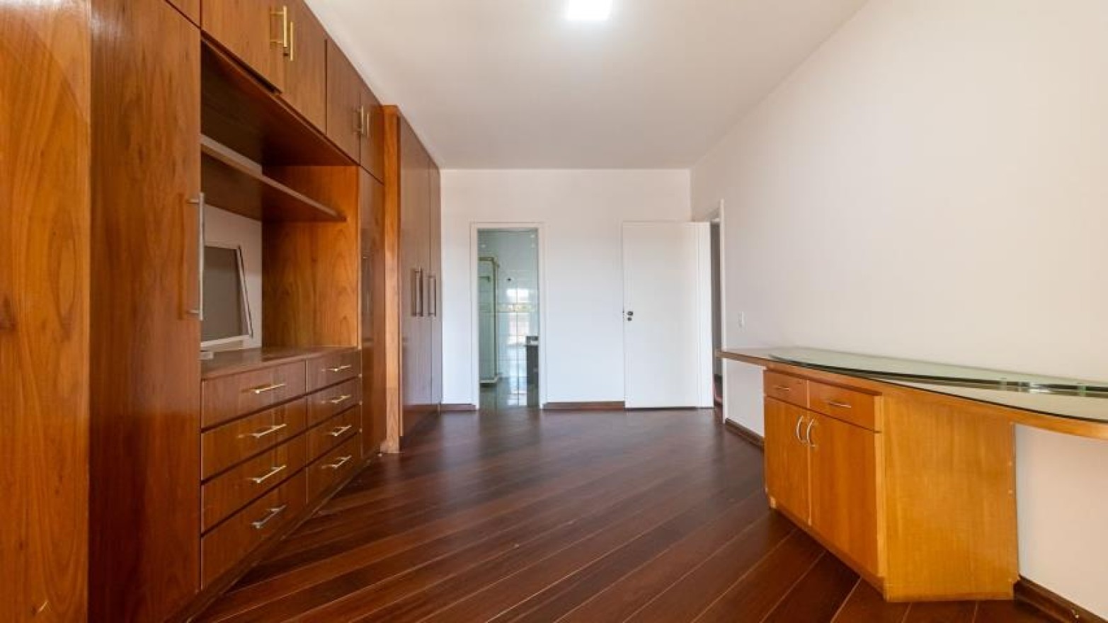 Casa 3 Quartos 241m² Casa 3 Quartos 241m²
