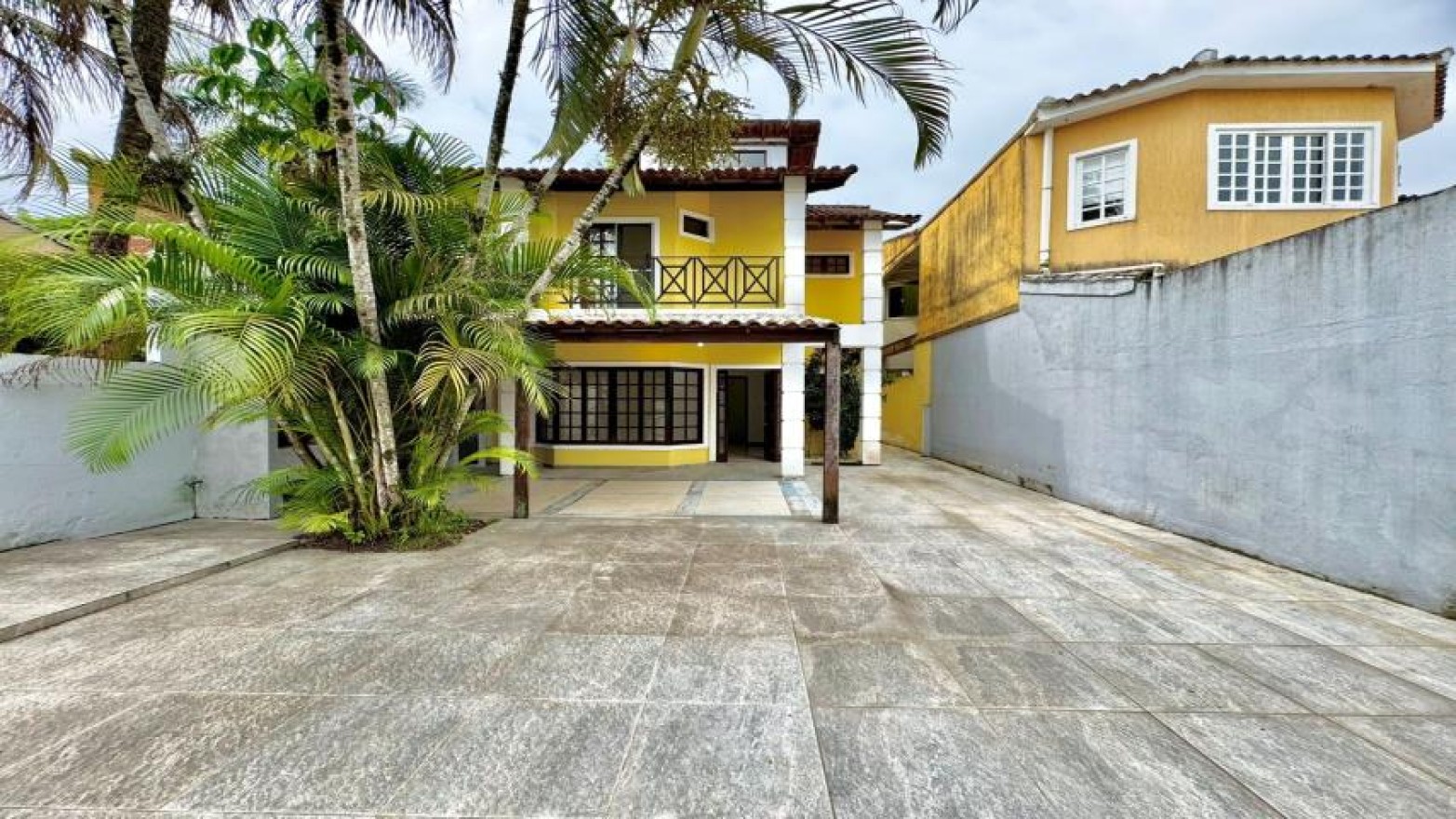 Casa 4 Quartos 120m² Casa 4 Quartos 120m²