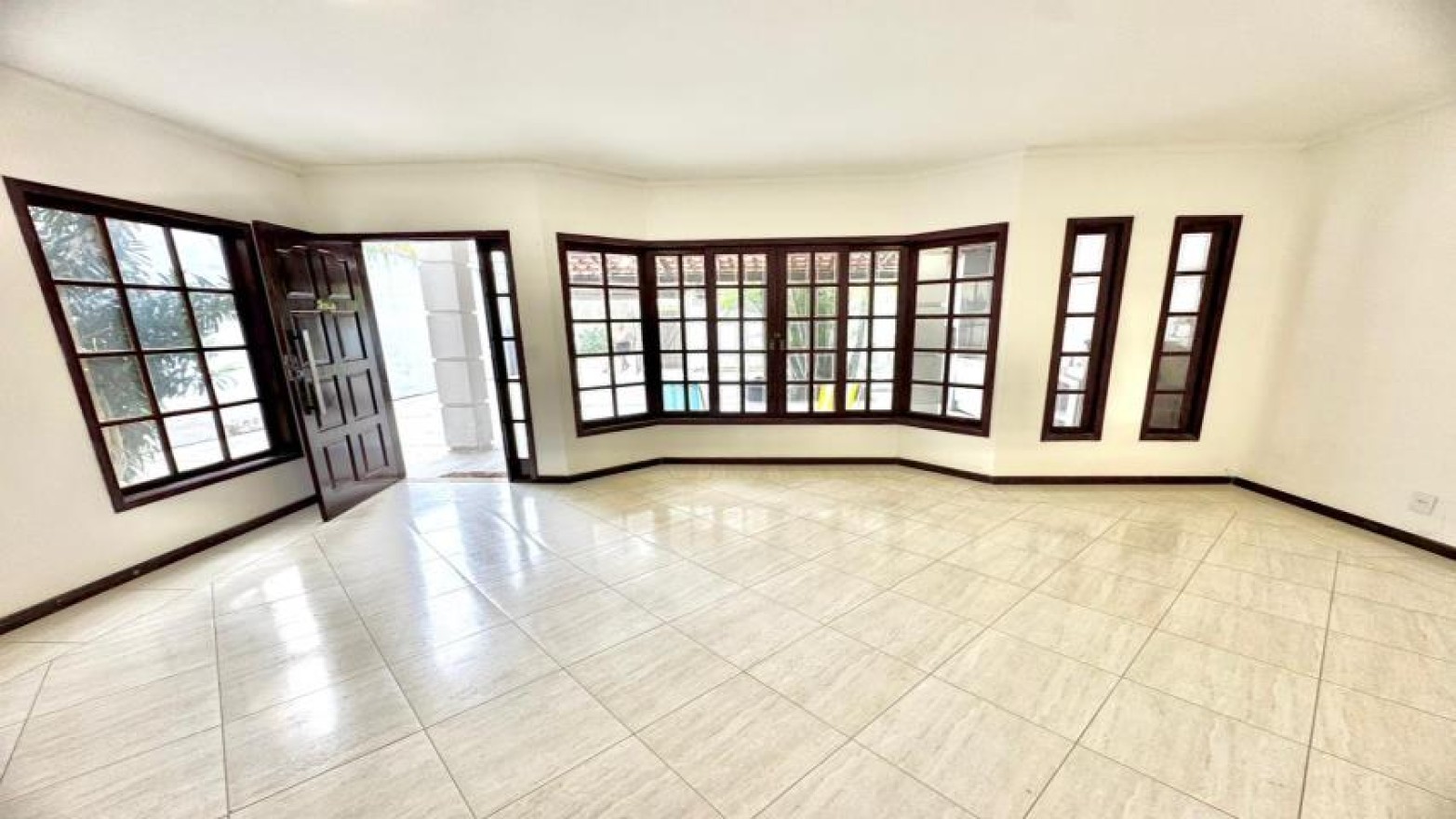 Casa 4 Quartos 120m² Casa 4 Quartos 120m²