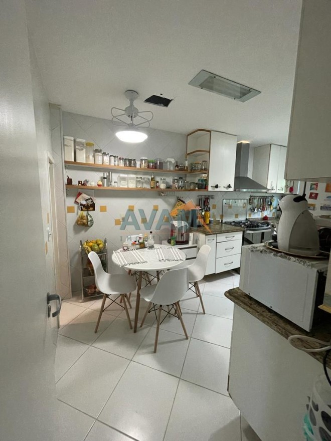 Casa 4 Quartos 256m² Casa 4 Quartos 256m²