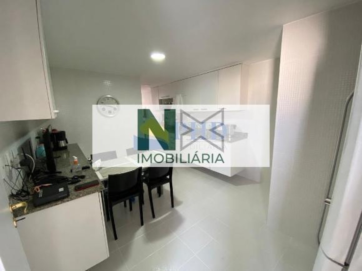 Cobertura 4 Quartos 203m² Cobertura 4 Quartos 203m²