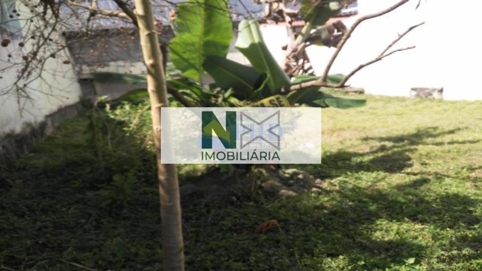 Terreno 180m² Terreno 180m²