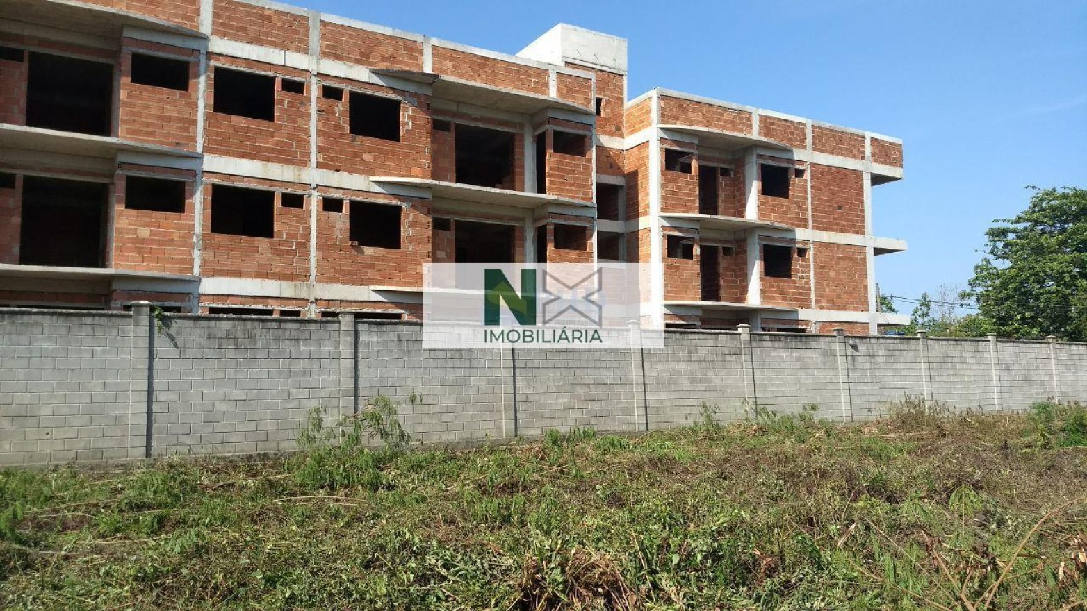 Terreno 1300m² Terreno 1300m²